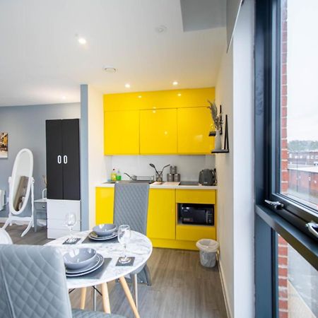 Excellent Studio Balcony Apartment In Σέφιλντ Εξωτερικό φωτογραφία
