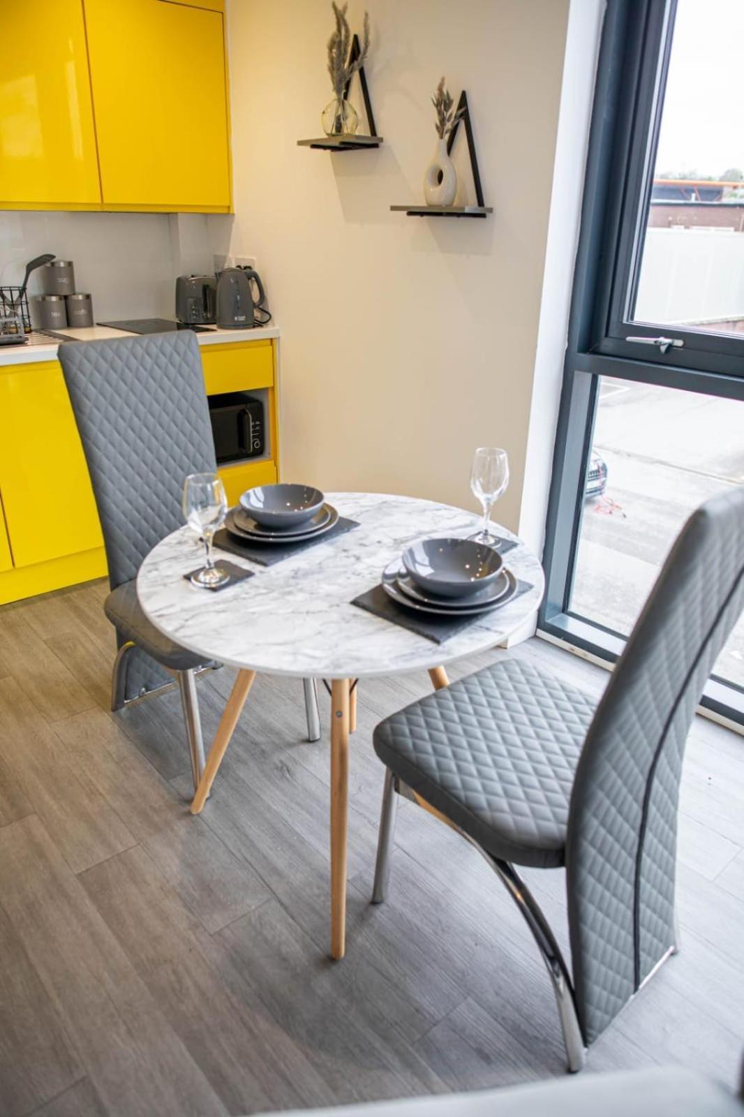 Excellent Studio Balcony Apartment In Σέφιλντ Εξωτερικό φωτογραφία